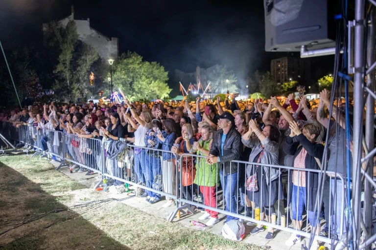 Dani opštine 2026 – Koncert Alena Islamovića, Bačka Topola – fotografija 41